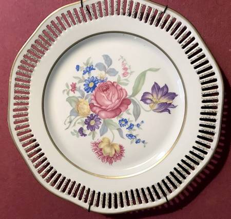RHA8 Luncheon Plate