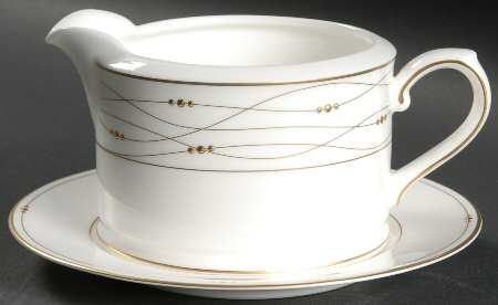 Precious Gold Gravy Boat & Underplate