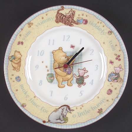 Winnie the Pooh Collection (Disney, Porcelain) Hanging Wall Clock
