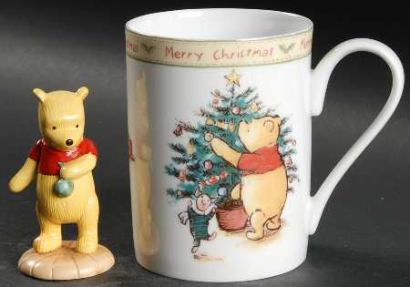 Winnie the Pooh Collection (Disney, Porcelain) (Merry Christmas) Mug & Figurine Set