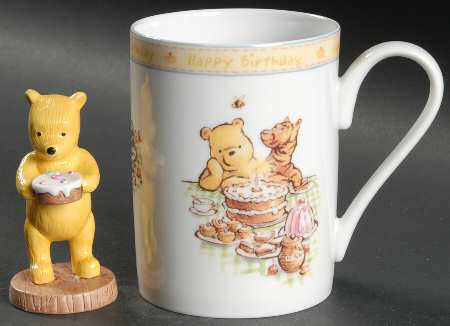 Winnie the Pooh Collection (Disney, Porcelain) (Happy Birthday) Mug & Figurine Set