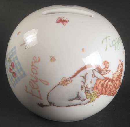 Winnie the Pooh Collection (Disney, Porcelain) Money Ball
