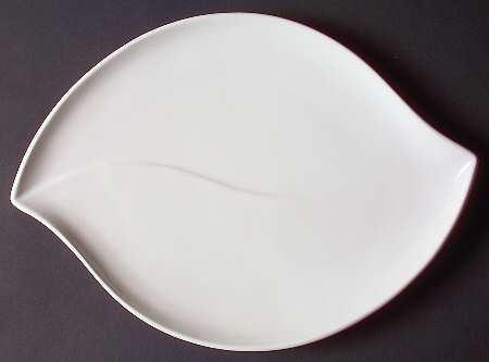 Bay Leaves White 14" Oval Serving Platter