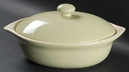 Bay Leaves Light Green 2 Quart Oval Covered Casserole