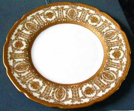 Hb9772b by Royal Doulton