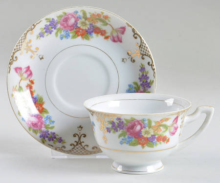 RNW8 Footed Cup & Saucer Set