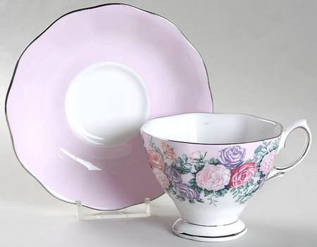 Rose Garland Footed Cup & Saucer Set