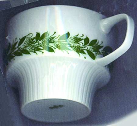 R1752 Flat Cup