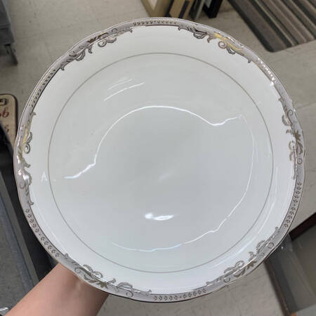 Crown Swirl Platinum 10" Round Vegetable Bowl