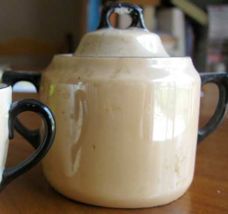 RUW19 (Smooth) Sugar Bowl & Lid