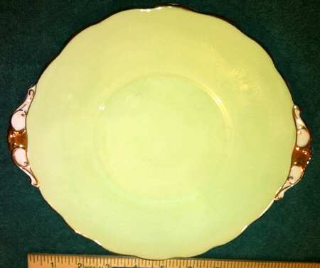 RLY22 Handled Cake Plate