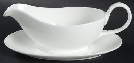 Signature White Gravy Boat & Underplate
