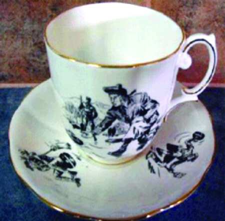 Curling Black and White by Royal Albert