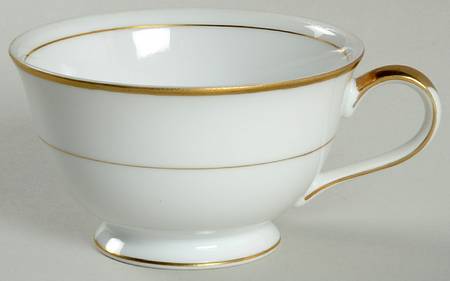 RIN1 Footed Cup