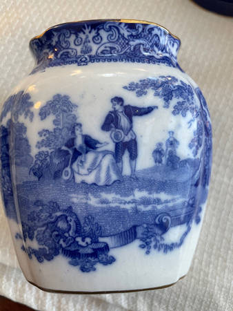 Watteau (Smooth, People, Transferware, Gold Trim) 4" Vase