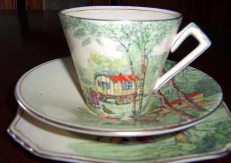 4917 Flat Cup & Saucer Set
