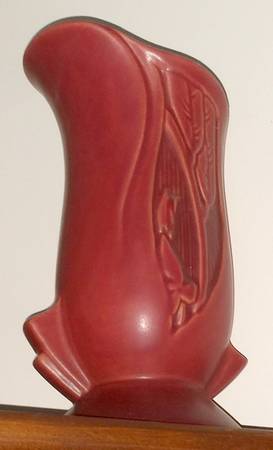 Silhouette Red 7" Vase