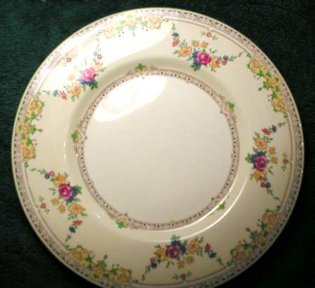 RD272 by Royal Doulton