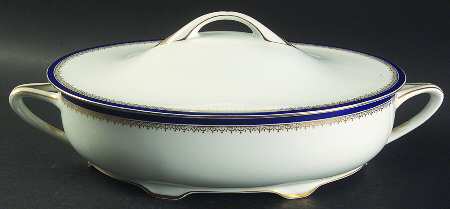 D1323 Oval Covered Vegetable