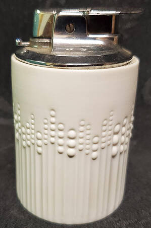 Pearl Drops Cigarette Lighter
