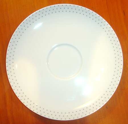 R1832 Saucer