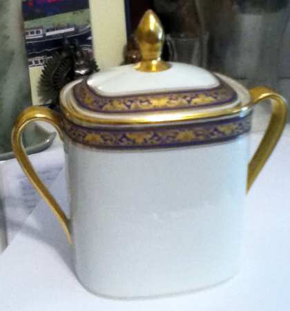 RYD68 Sugar Bowl & Lid