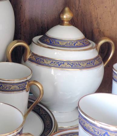 RYD68 Sugar Bowl & Lid