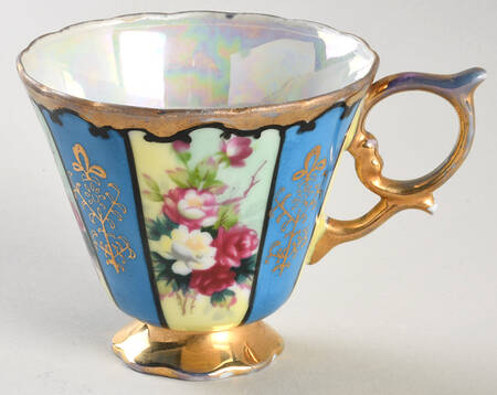 RSY31 Footed Cup