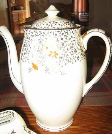 5642 Coffee Pot & Lid