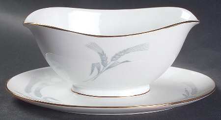 ROT268 Gravy Boat with Attached Underplate