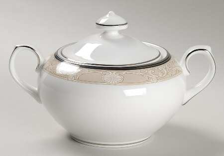 Abbey Hall Sugar Bowl & Lid