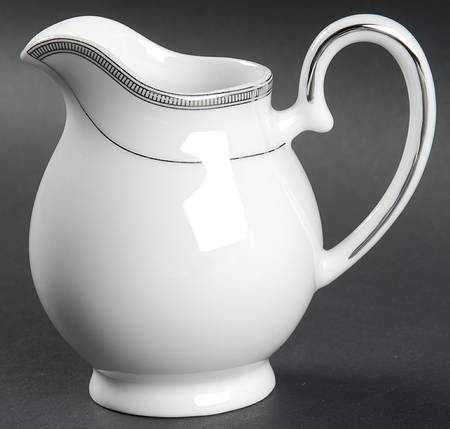 Mezzanine Creamer