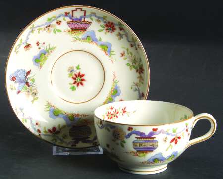 Pekin (Cream Background) Flat Cup & Saucer Set