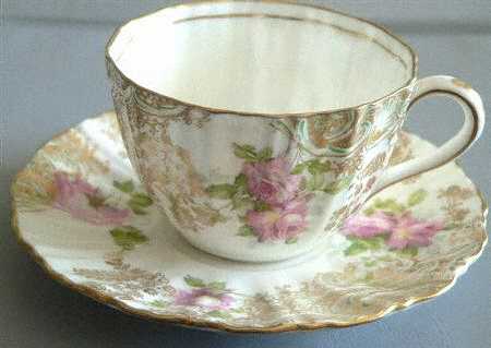 Hb5522 by Royal Doulton