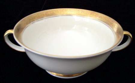 1775 Footed Cream Soup Bowl