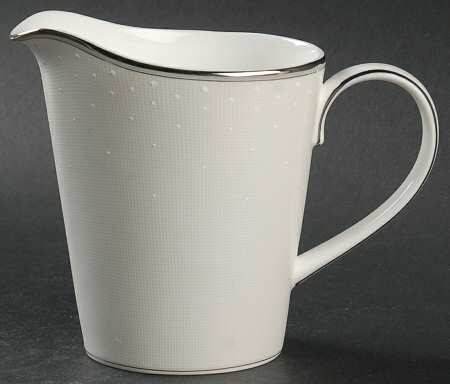 Pointe d'Esprit Creamer