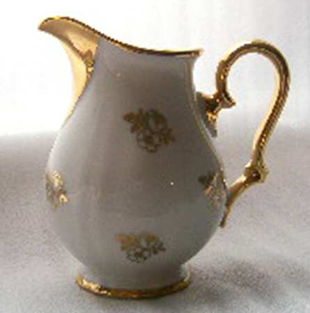 R1863 Creamer