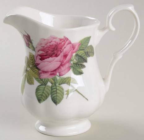 Versailles 16 Oz Milk Jug