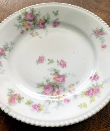RSC67 (Embossed Edge) Small Bread & Butter Plate