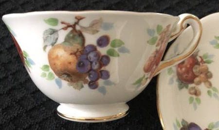 RCH42 Footed Cup