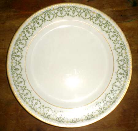 E2977 by Royal Doulton