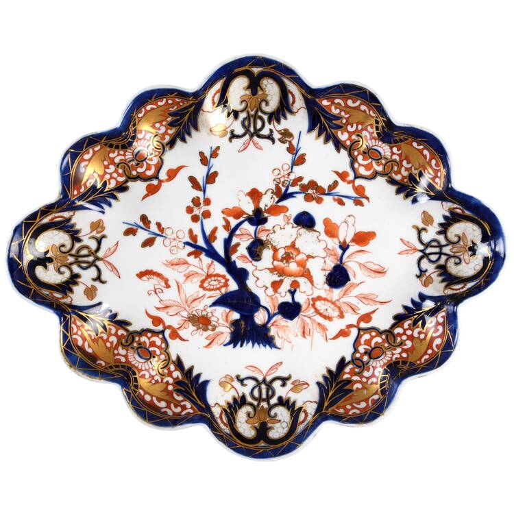 Kings (Older Backstamp) 9" Scalloped Tray