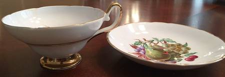 RE37 Footed Cup & Saucer Set