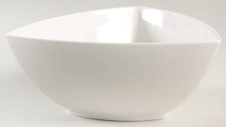 Vanilla Fare 9" Triangular Serving Bowl