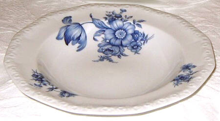 R1886 Rim Soup Bowl