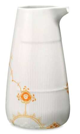Elements 23 Oz Pitcher