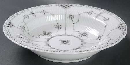 Black Fluted Half Lace Rim Soup Bowl
