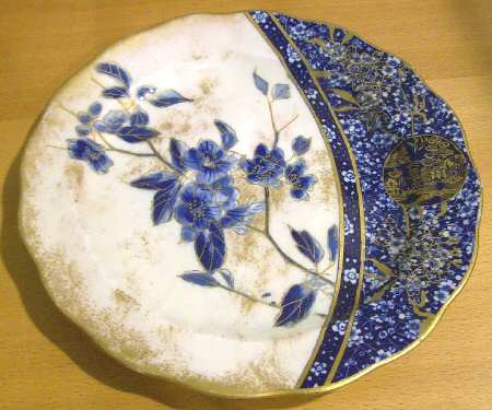 C1561 by Royal Doulton