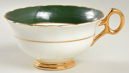 RE39 Footed Cup