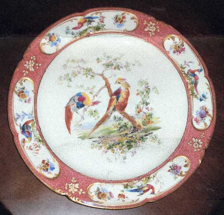 H2302 by Royal Doulton